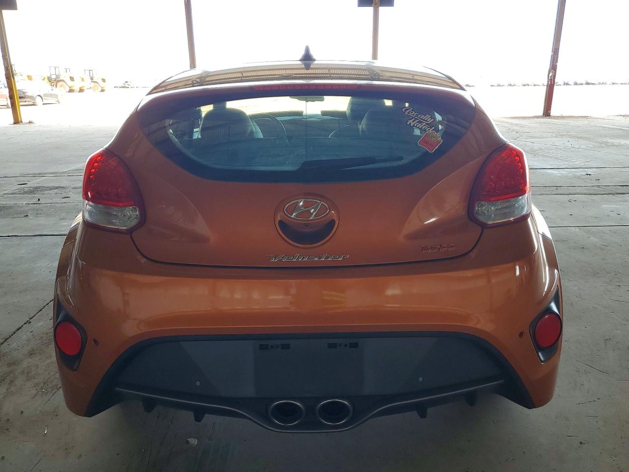 2016 HYUNDAI VELOSTER TURBO photo 16