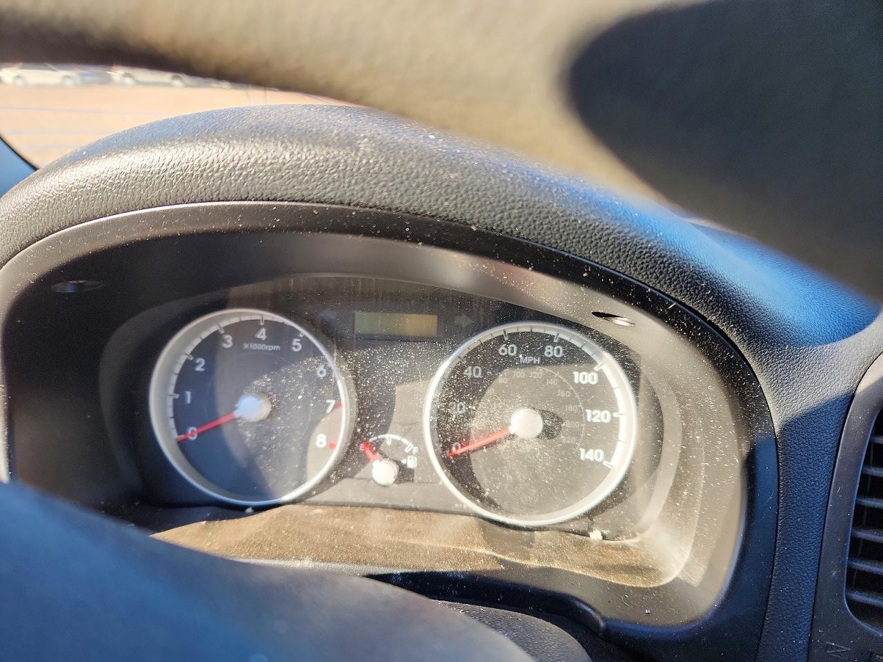 2011 HYUNDAI ACCENT GL photo 17