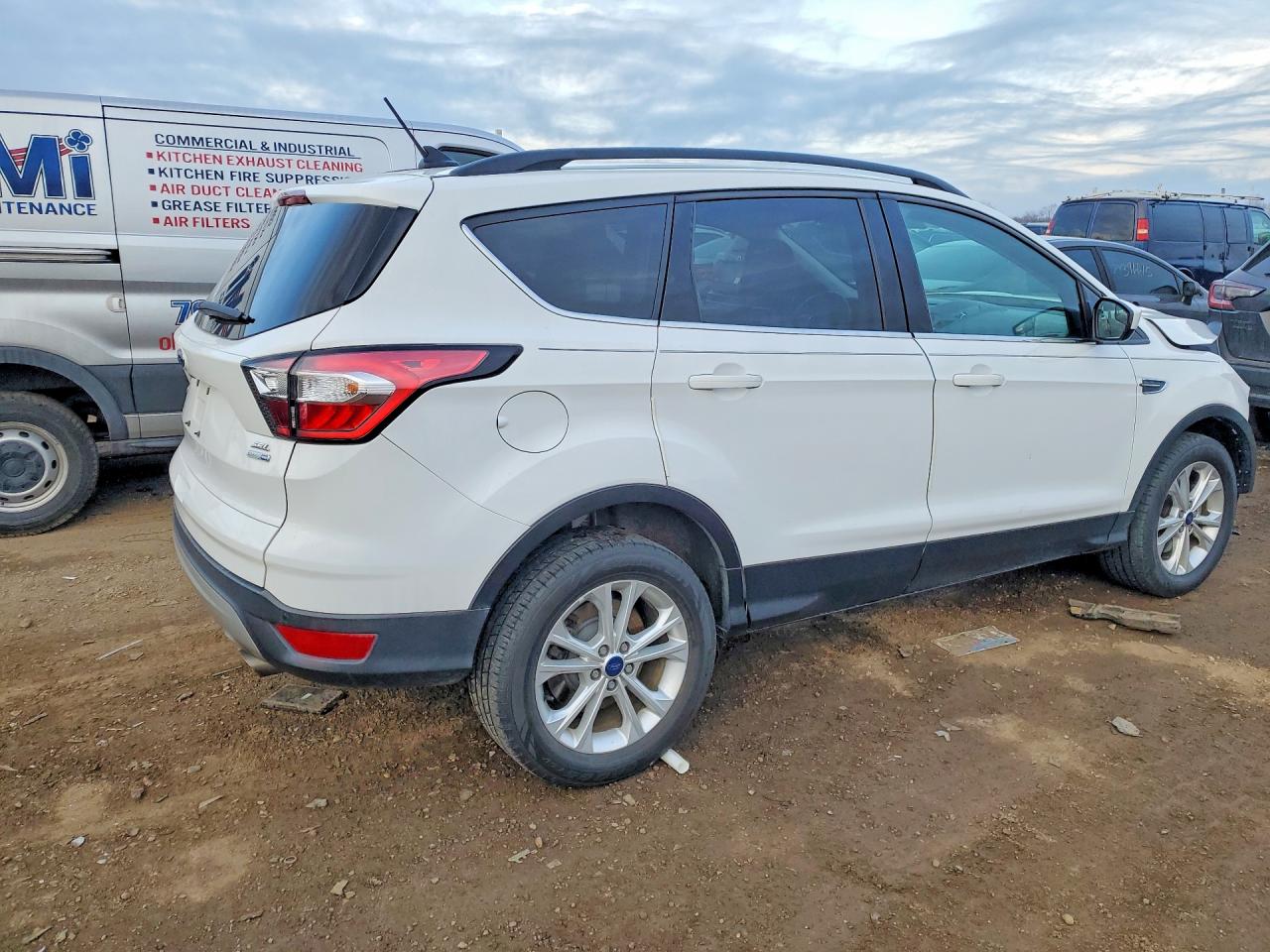 2018 FORD ESCAPE SEL photo 5