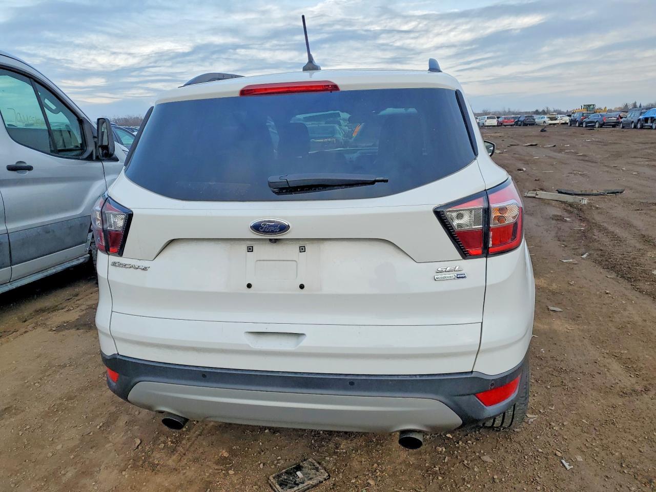2018 FORD ESCAPE SEL photo 11