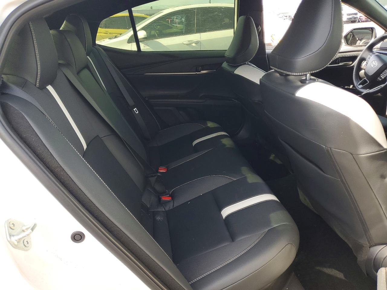 2025 TOYOTA CAMRY XSE photo 10