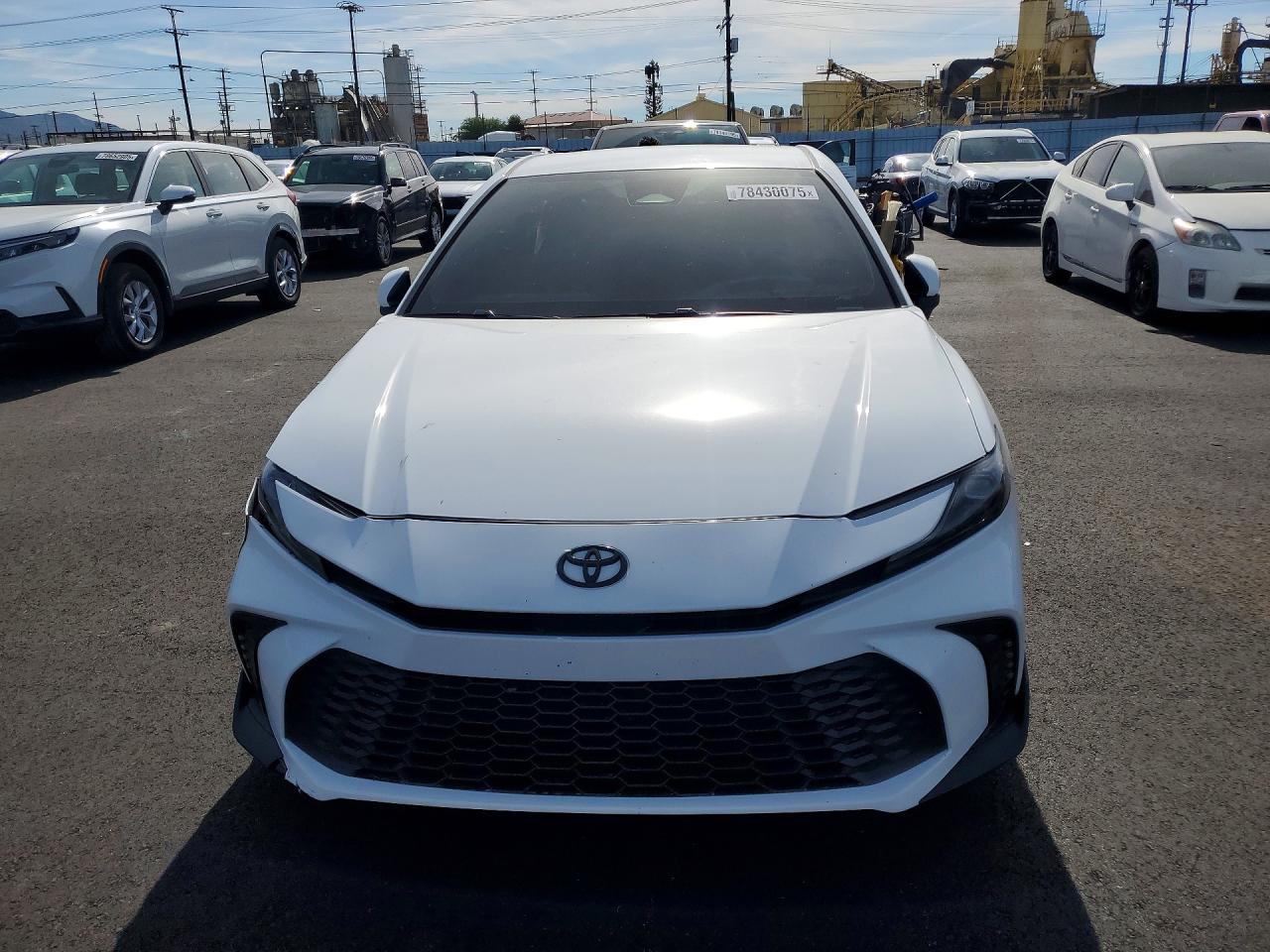2025 TOYOTA CAMRY XSE photo 5