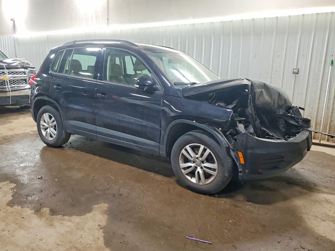 2017 VOLKSWAGEN TIGUAN S photo 7