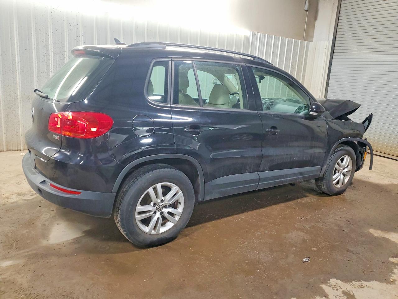 2017 VOLKSWAGEN TIGUAN S photo 5