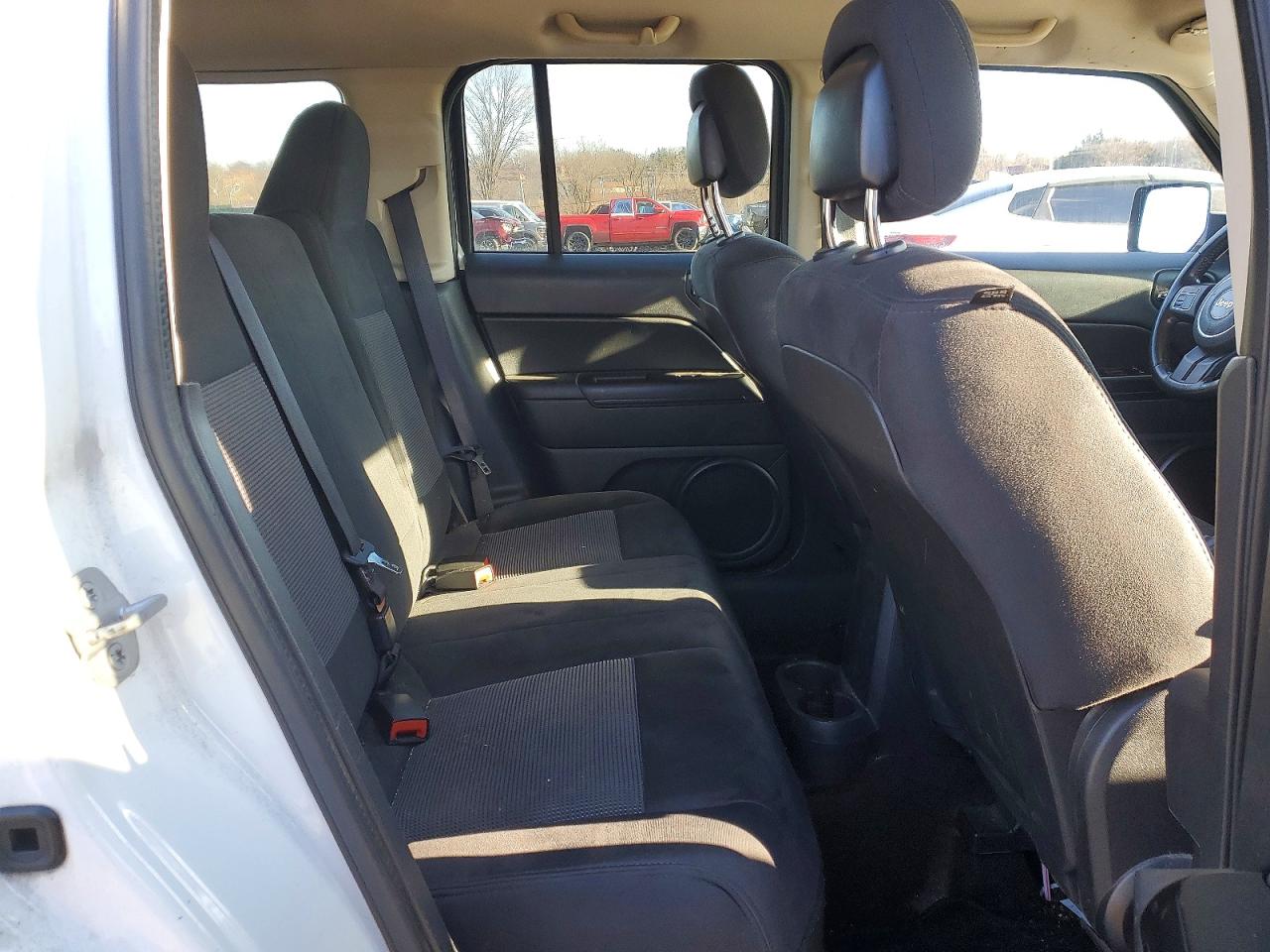 2014 JEEP PATRIOT LATITUDE photo 28