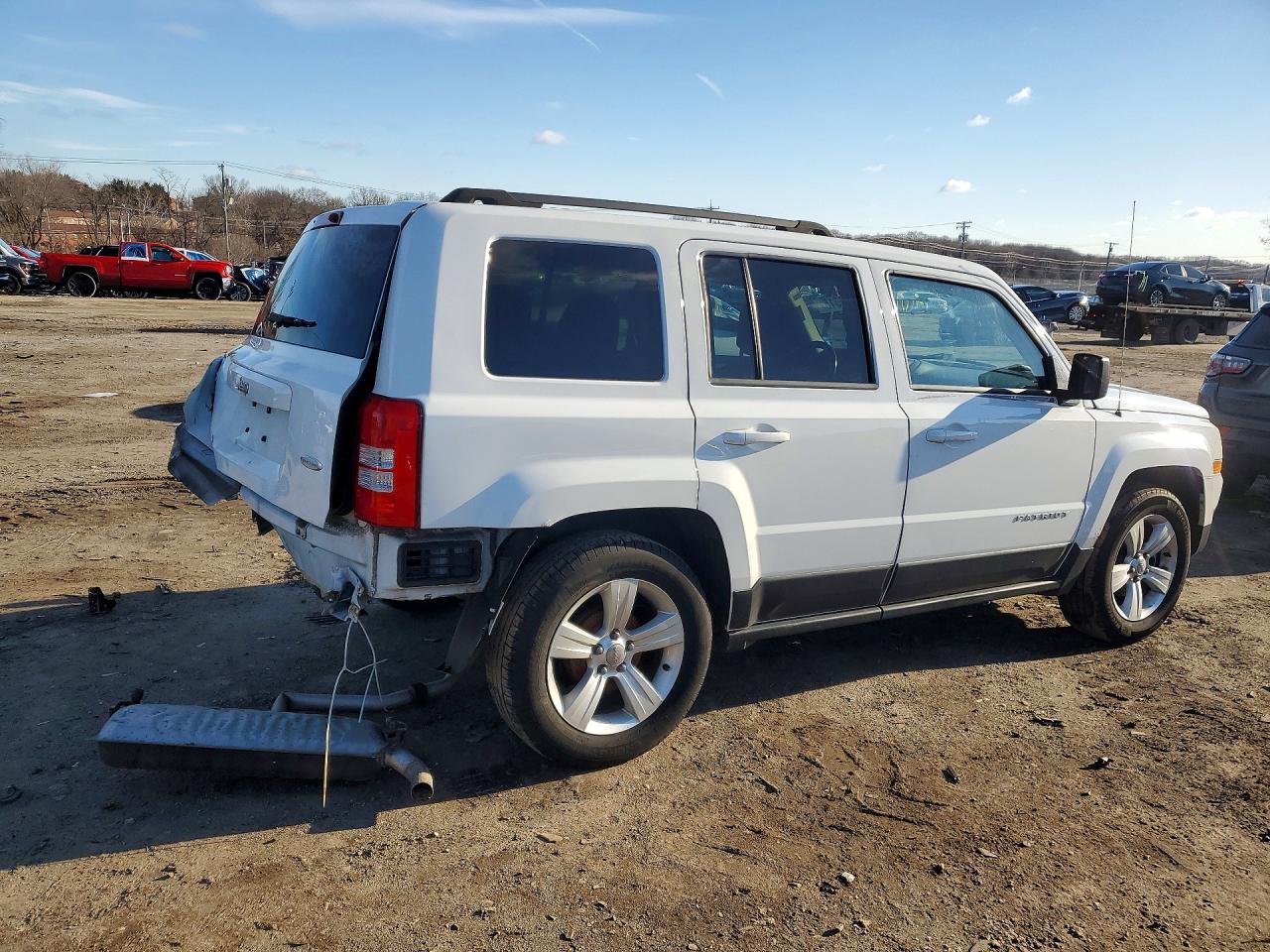 2014 JEEP PATRIOT LATITUDE photo 7