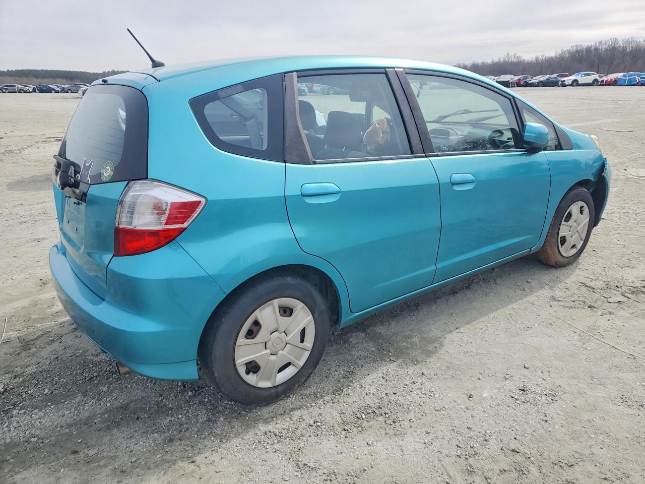 2013 HONDA FIT photo 3