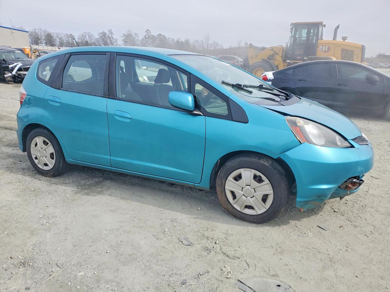 2013 HONDA FIT photo 4