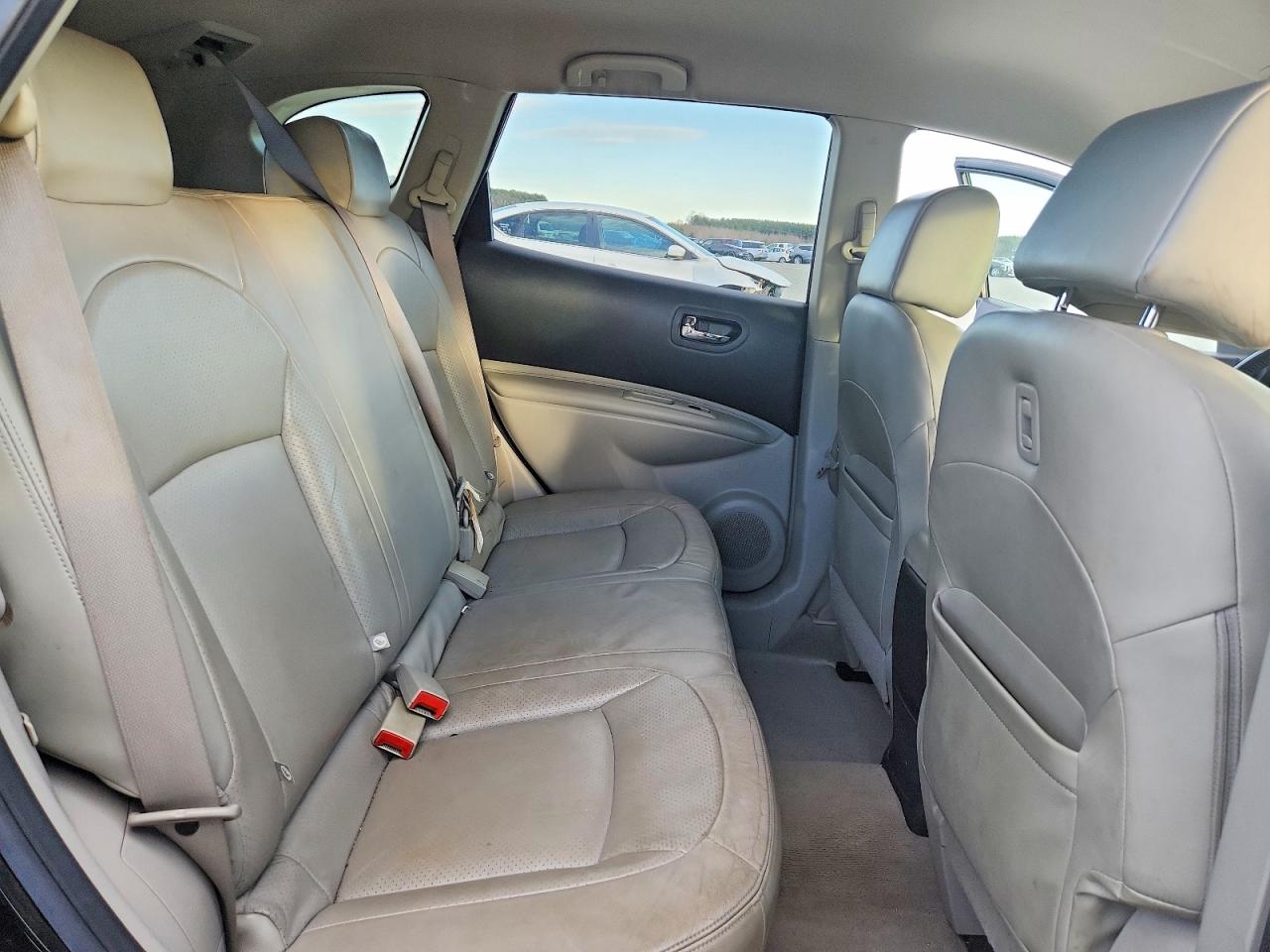 2010 NISSAN ROGUE S photo 11