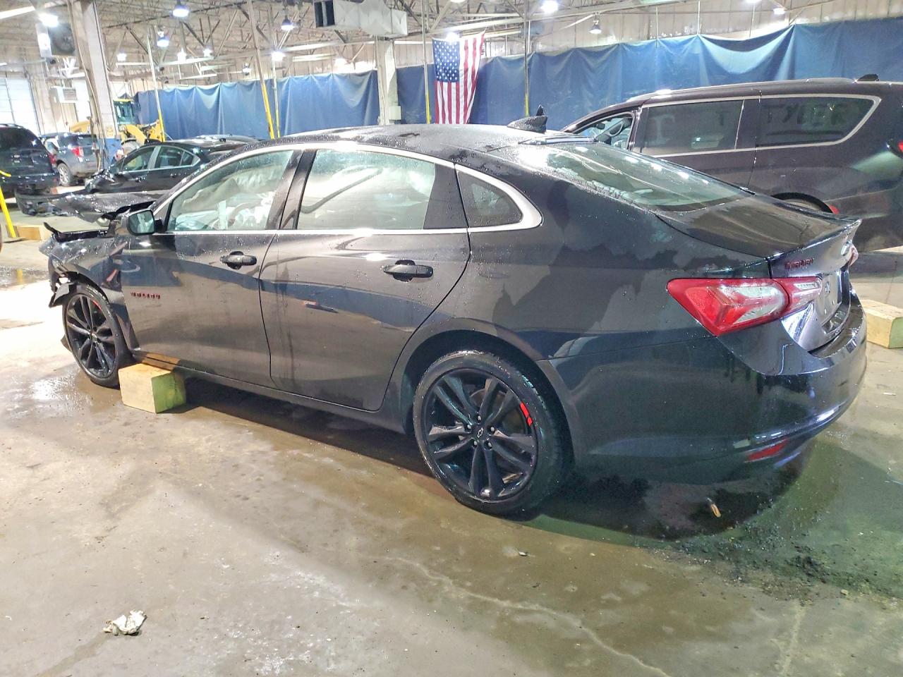 2023 CHEVROLET MALIBU LT photo 3