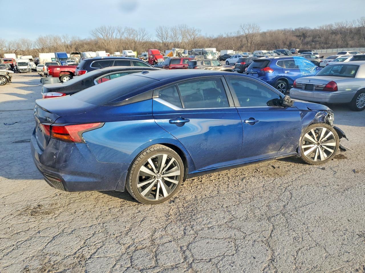 2019 NISSAN ALTIMA SR photo 7