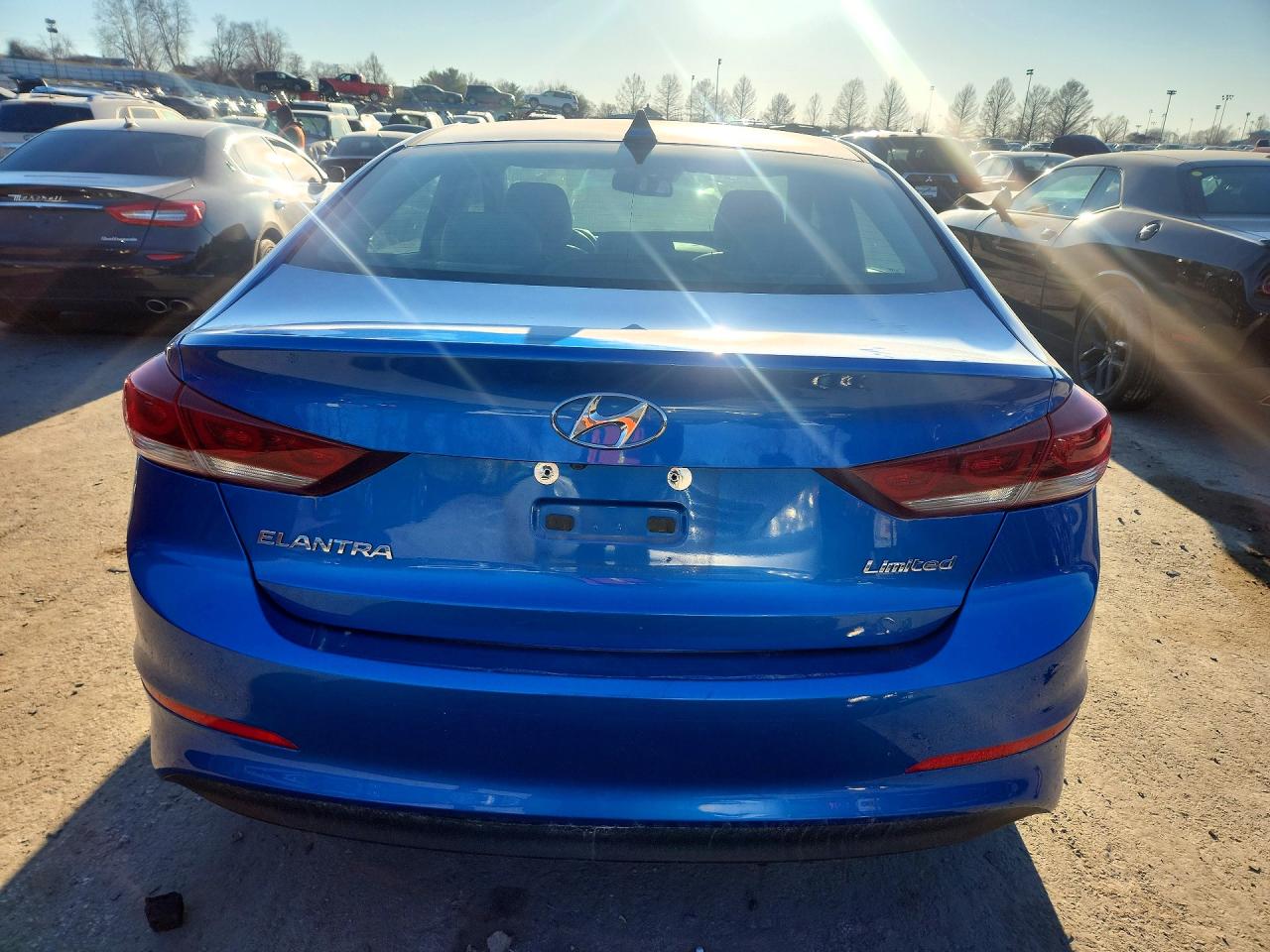 2017 HYUNDAI ELANTRA SE photo 11