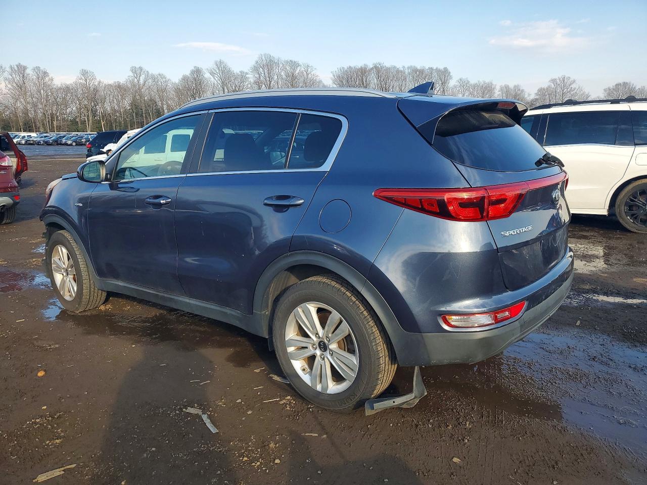 2017 KIA SPORTAGE LX photo 2