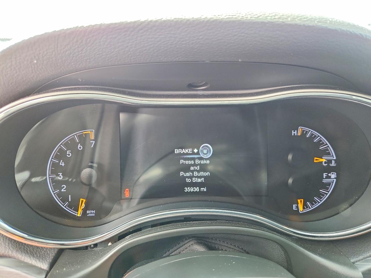 2020 JEEP GRAND CHEROKEE LAREDO photo 17