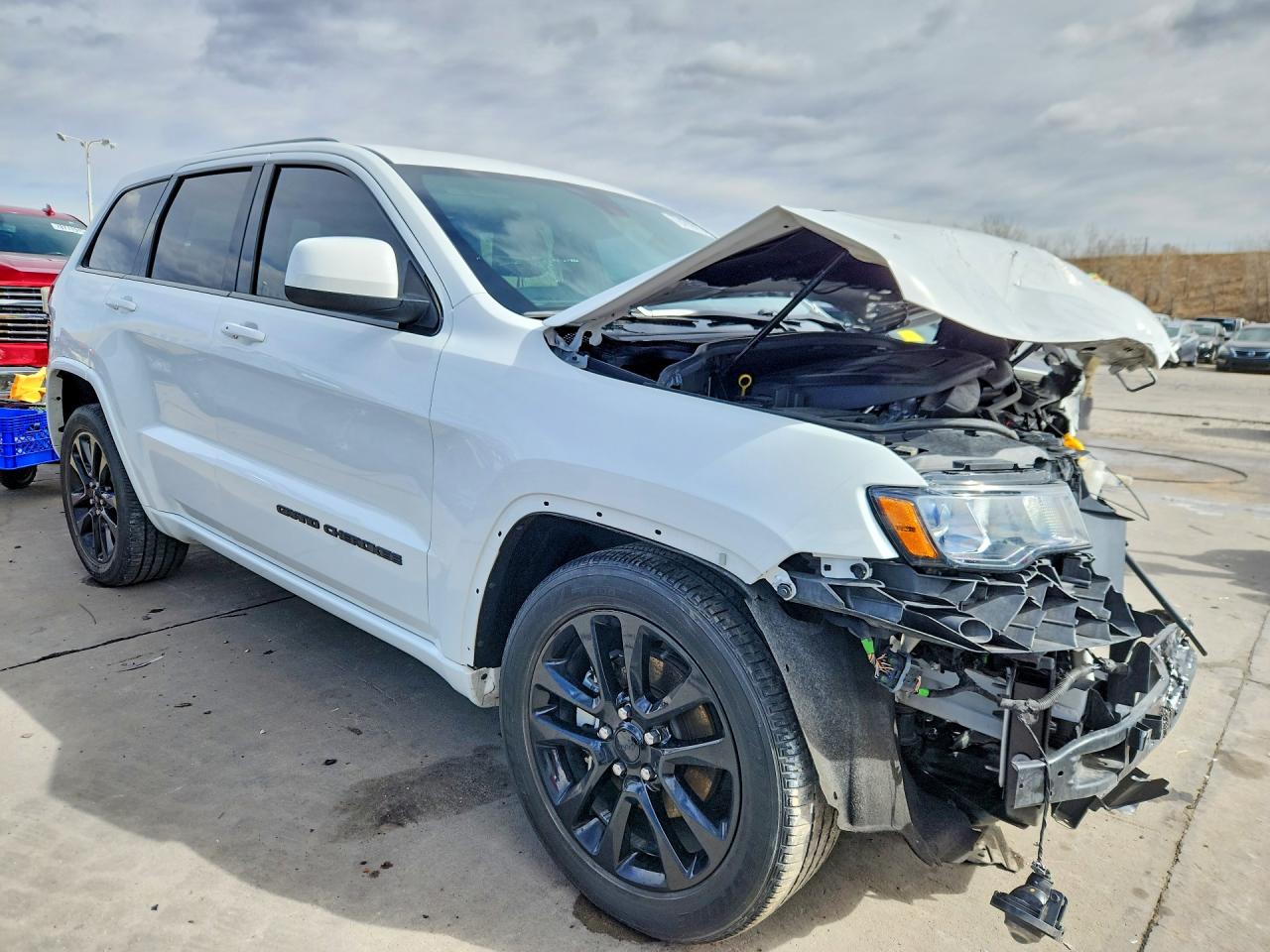 2020 JEEP GRAND CHEROKEE LAREDO photo 7