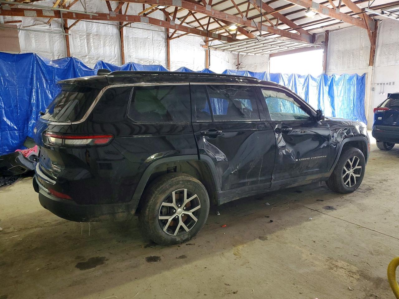 2024 JEEP GRAND CHEROKEE L LIMITED photo 3