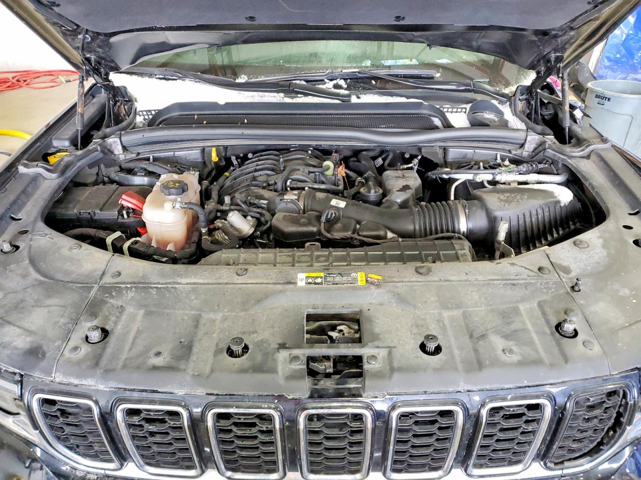 2024 JEEP GRAND CHEROKEE L LIMITED photo 12