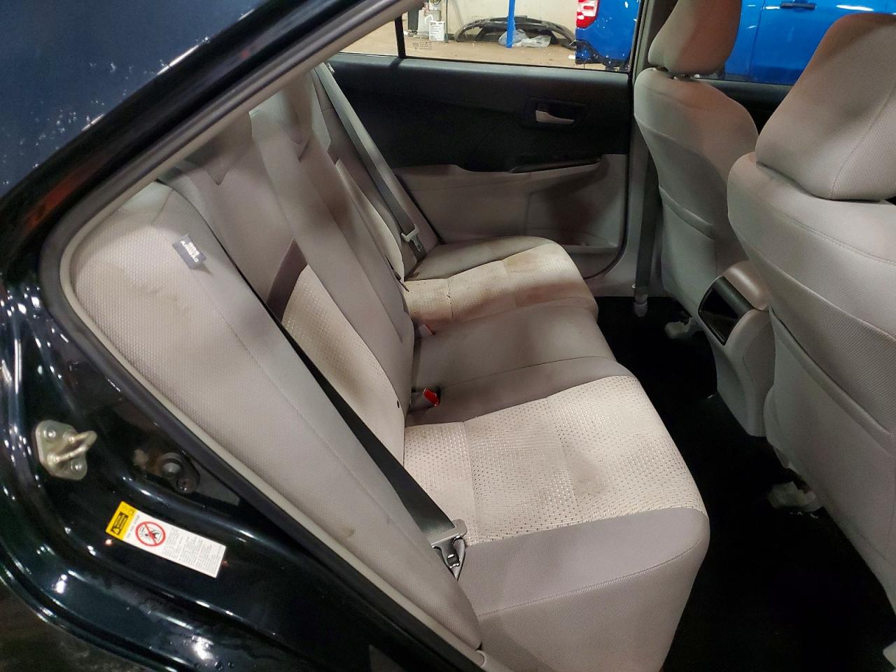 2014 TOYOTA CAMRY LE photo 10