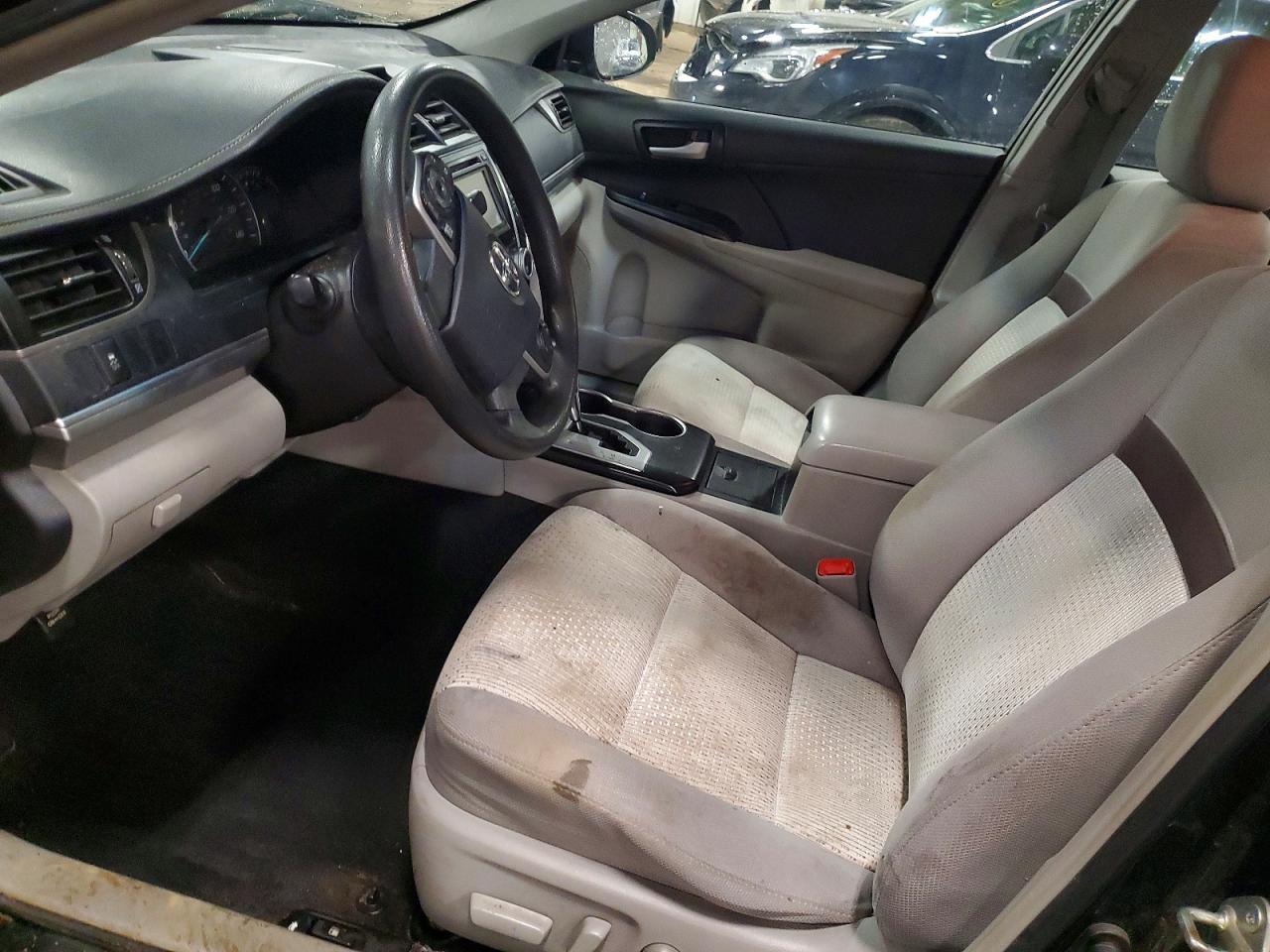 2014 TOYOTA CAMRY LE photo 7