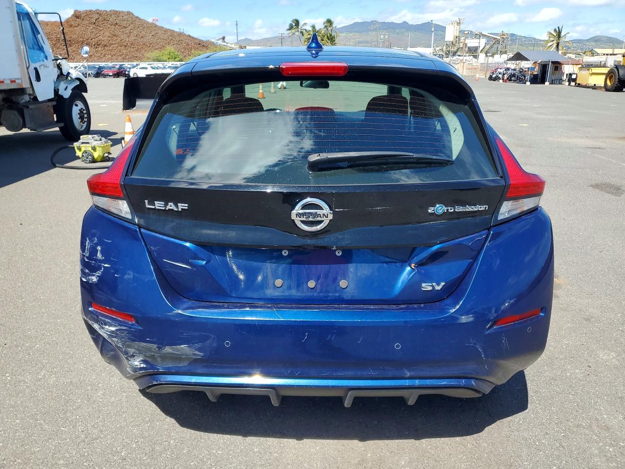 2022 NISSAN LEAF SV photo 16