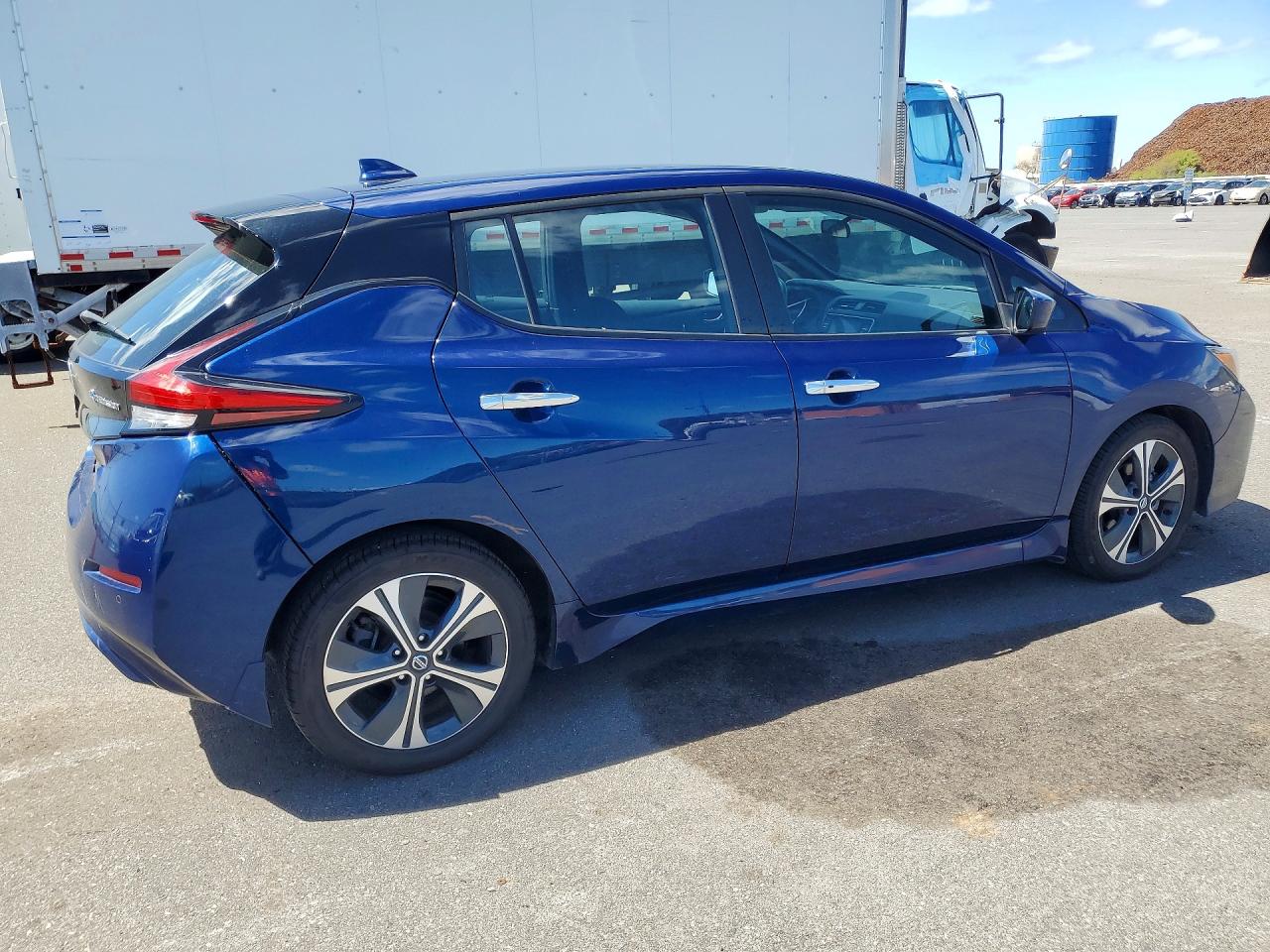 2022 NISSAN LEAF SV photo 7