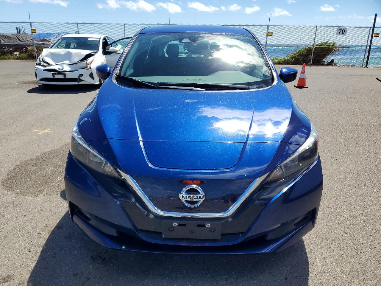 2022 NISSAN LEAF SV photo 13