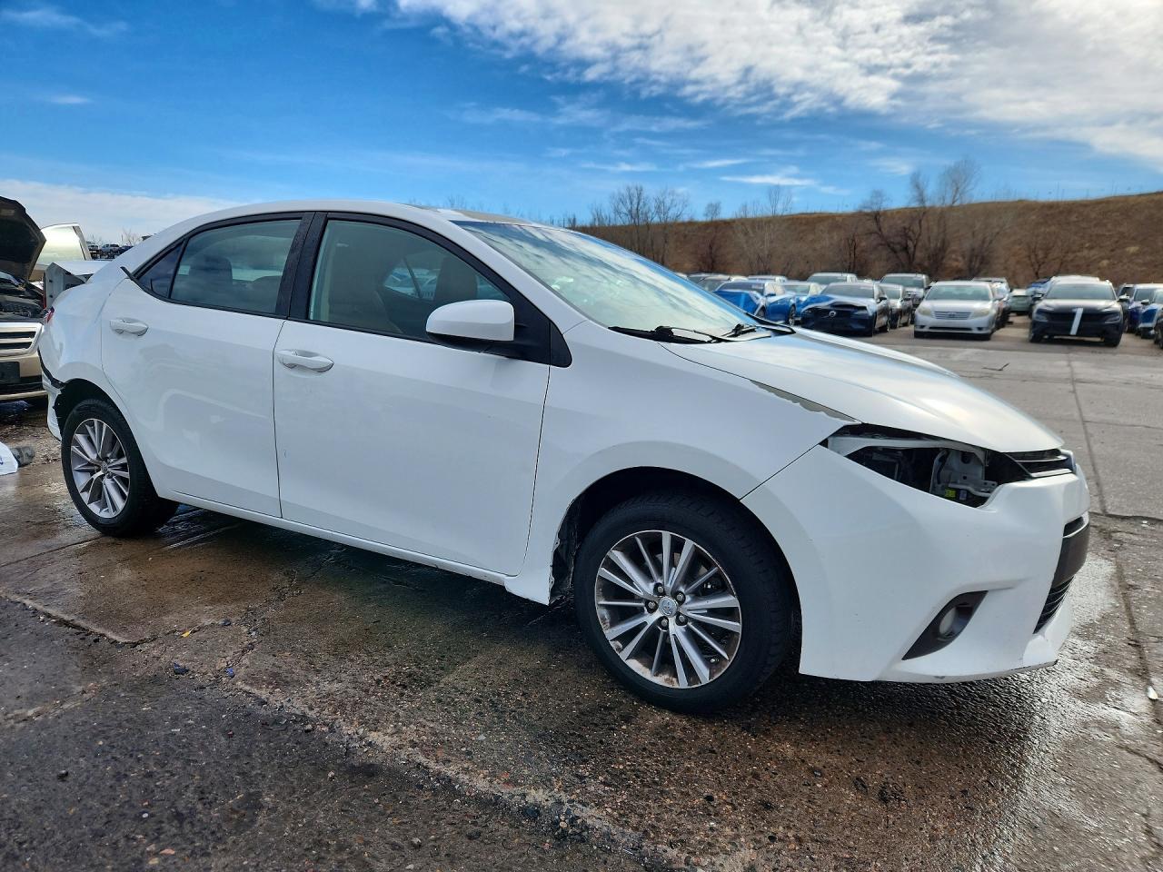2015 TOYOTA COROLLA LE PLUS photo 4