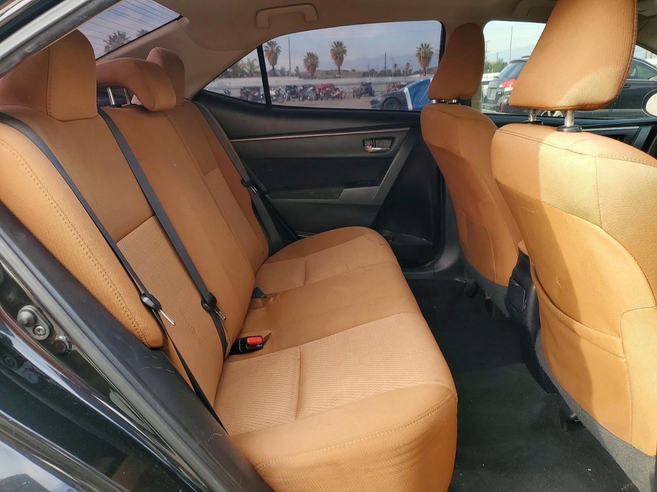 2014 TOYOTA COROLLA LE photo 10