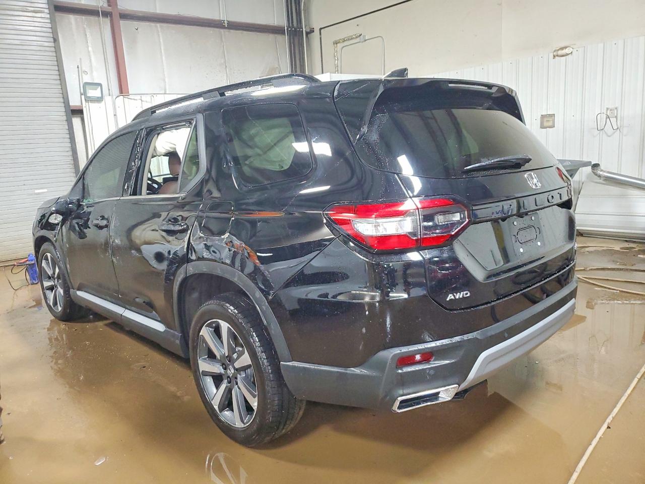 2025 HONDA PILOT ELITE photo 3