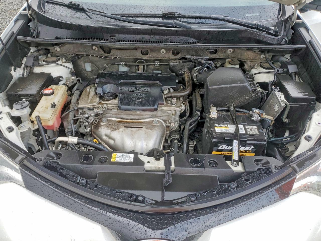 2016 TOYOTA RAV4 SE photo 12