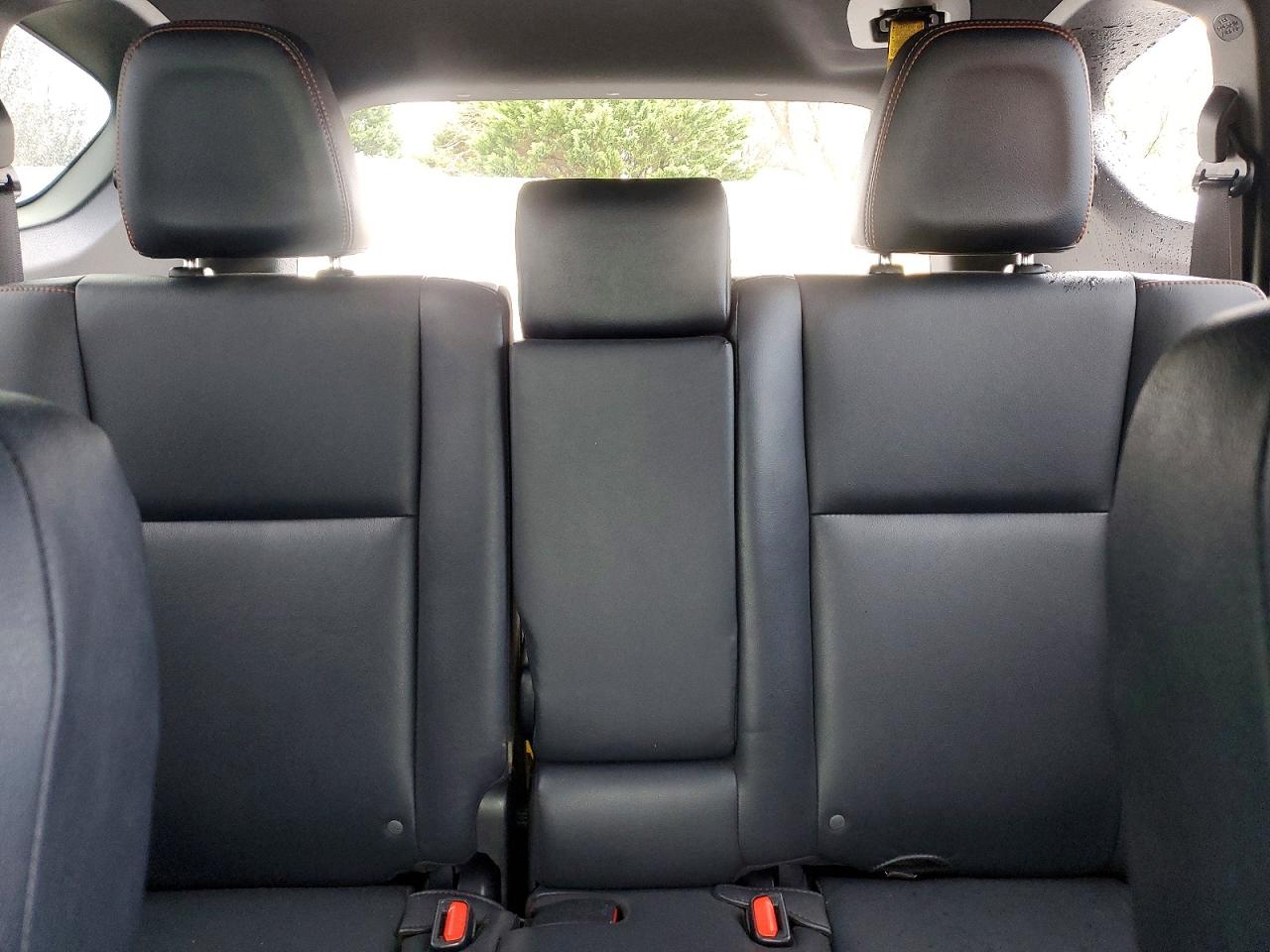 2016 TOYOTA RAV4 SE photo 10