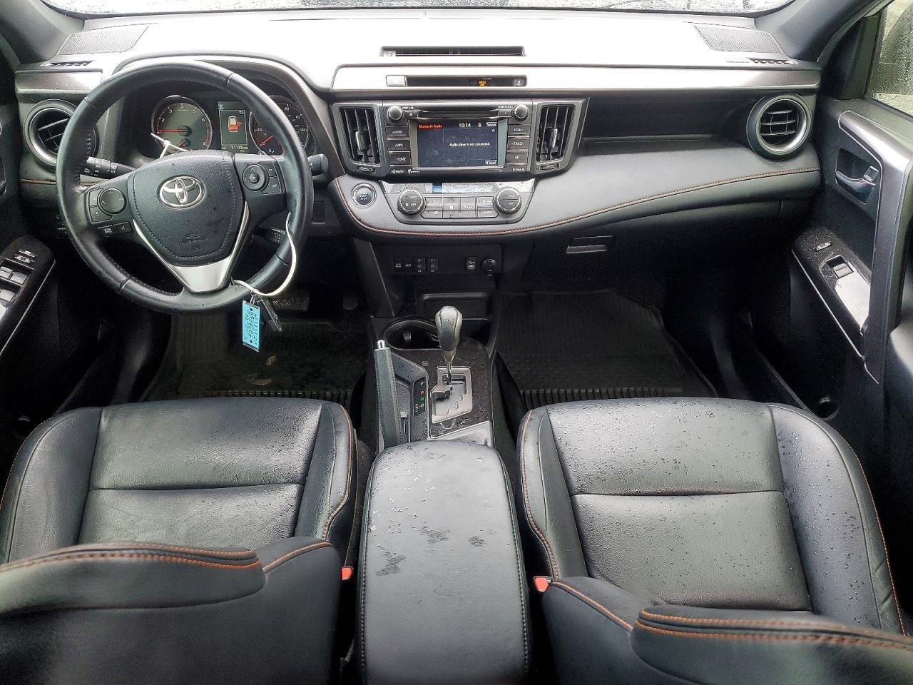 2016 TOYOTA RAV4 SE photo 8