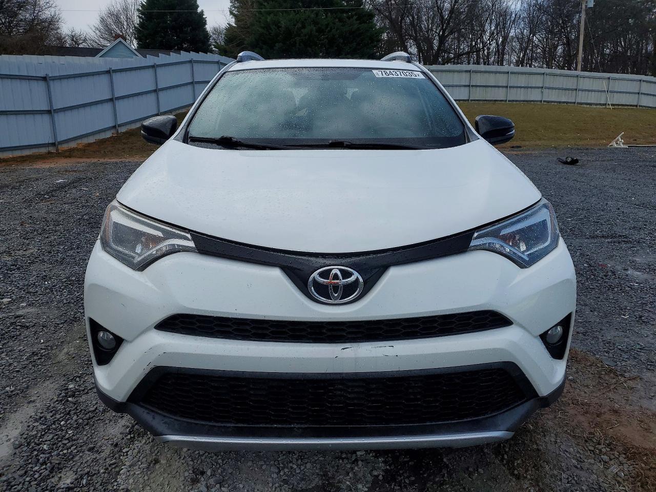 2016 TOYOTA RAV4 SE photo 5