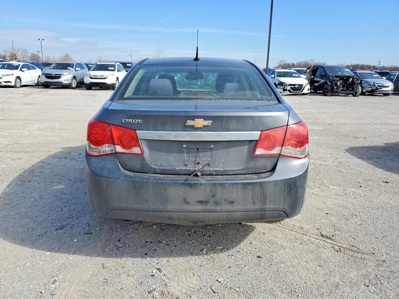 2013 CHEVROLET CRUZE LS photo 6