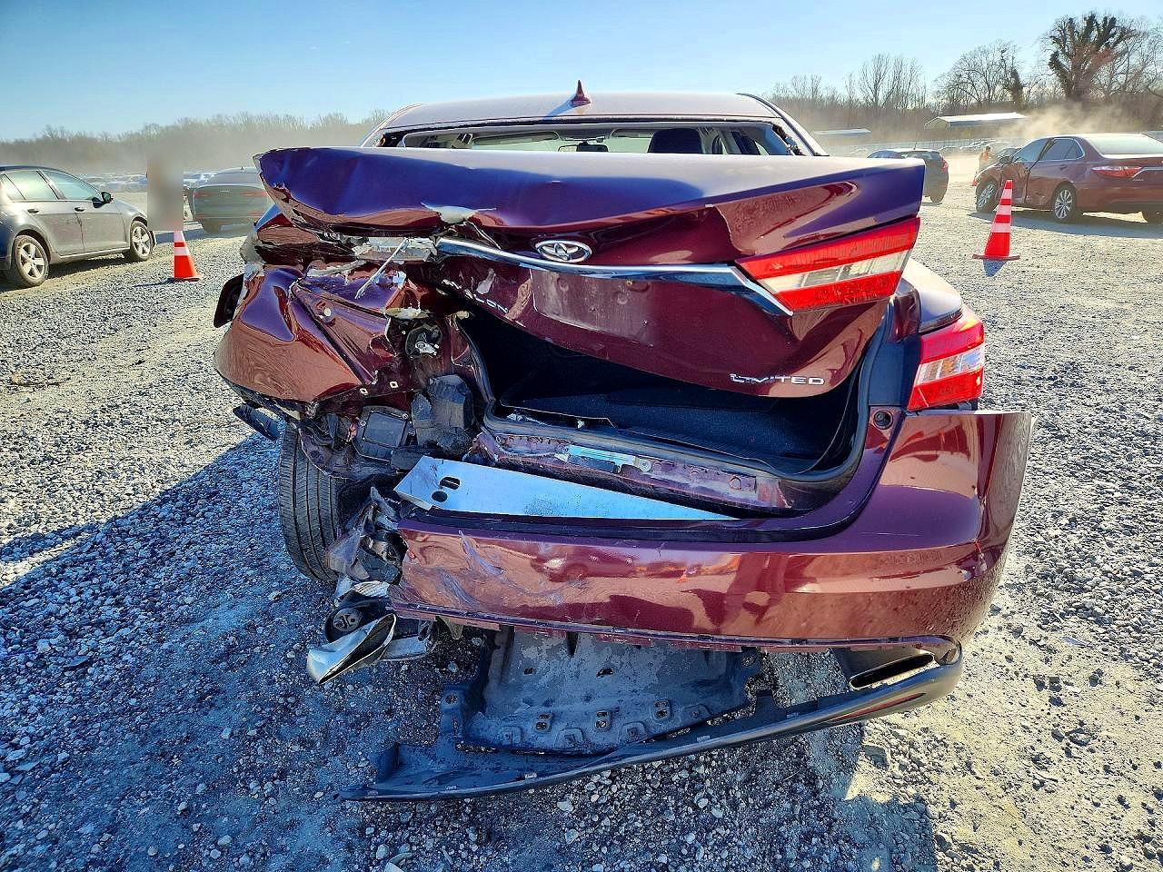 2013 TOYOTA AVALON BASE photo 6