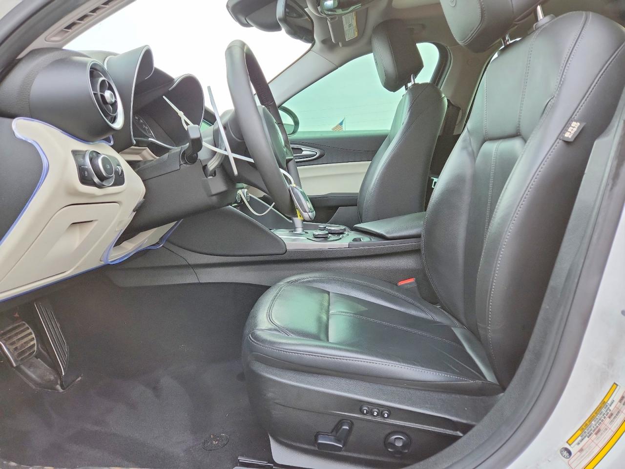 2018 ALFA ROMEO GIULIA Q4 photo 13