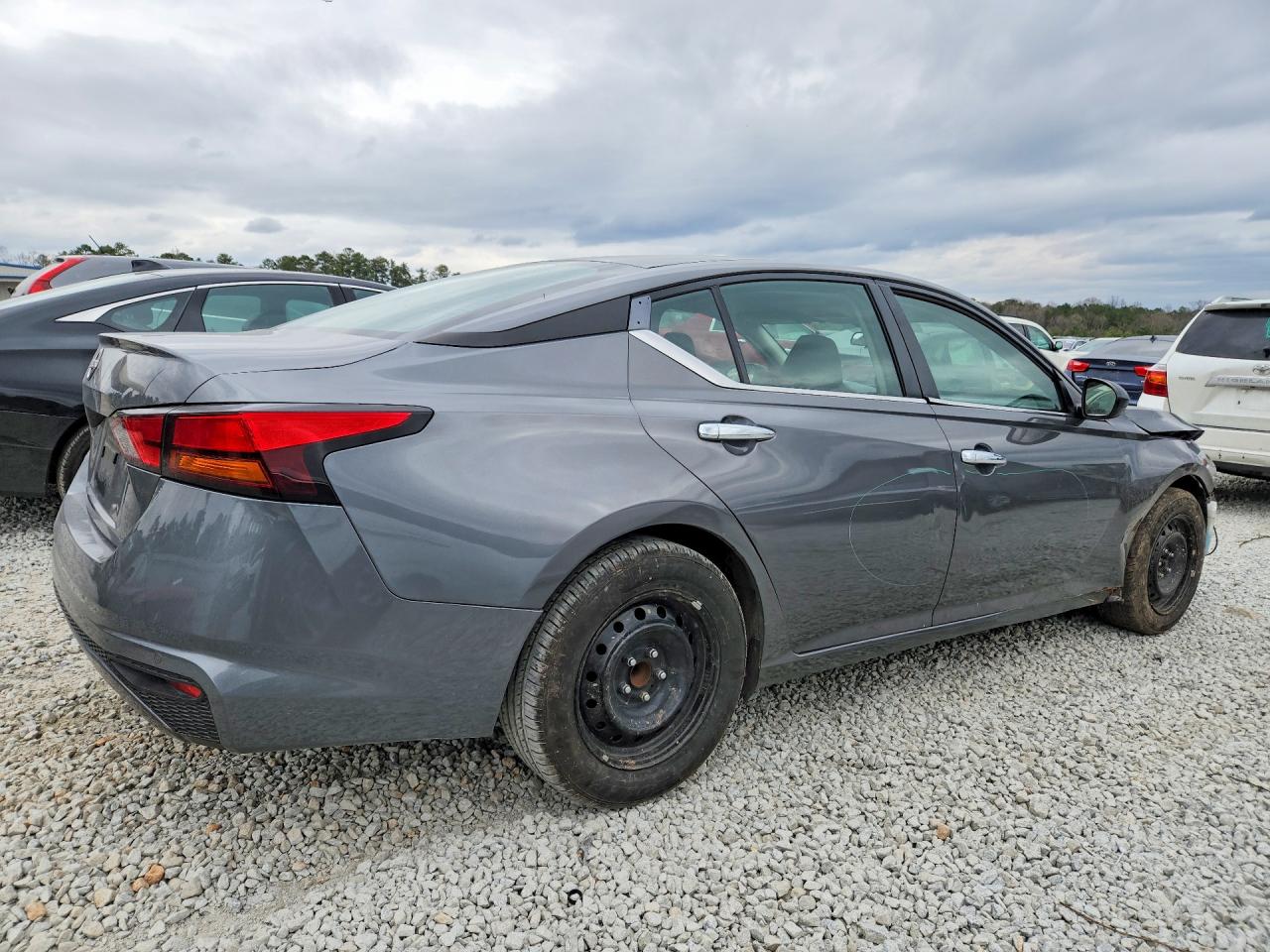 2024 NISSAN ALTIMA S photo 7