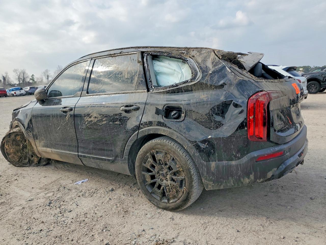 2021 KIA TELLURIDE EX photo 3