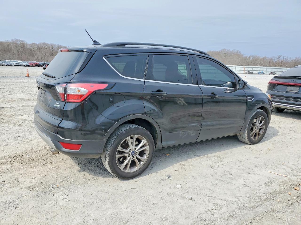 2018 FORD ESCAPE SE photo 7