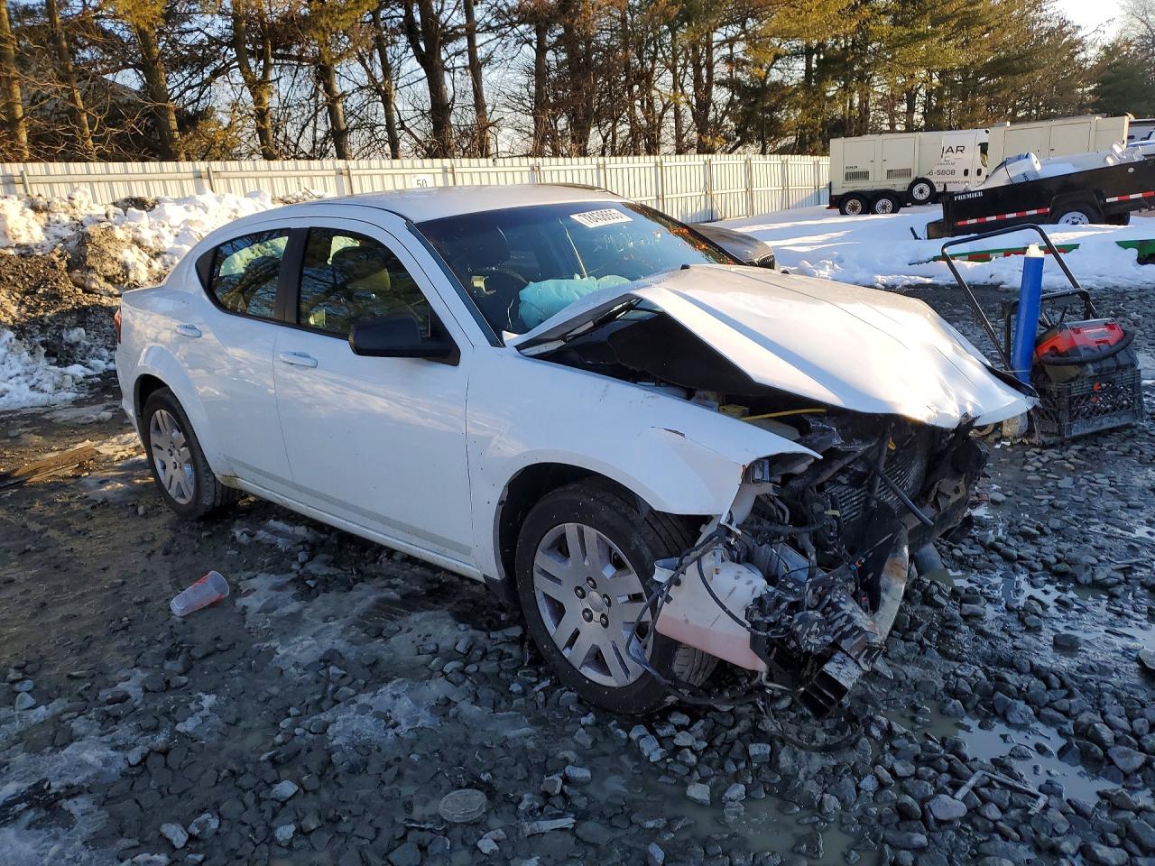 2014 DODGE AVENGER SE photo 4