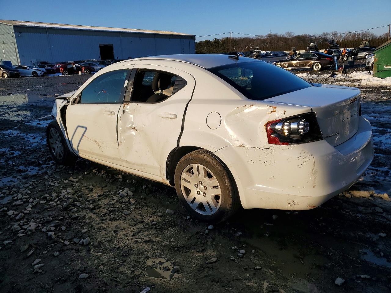 2014 DODGE AVENGER SE photo 2