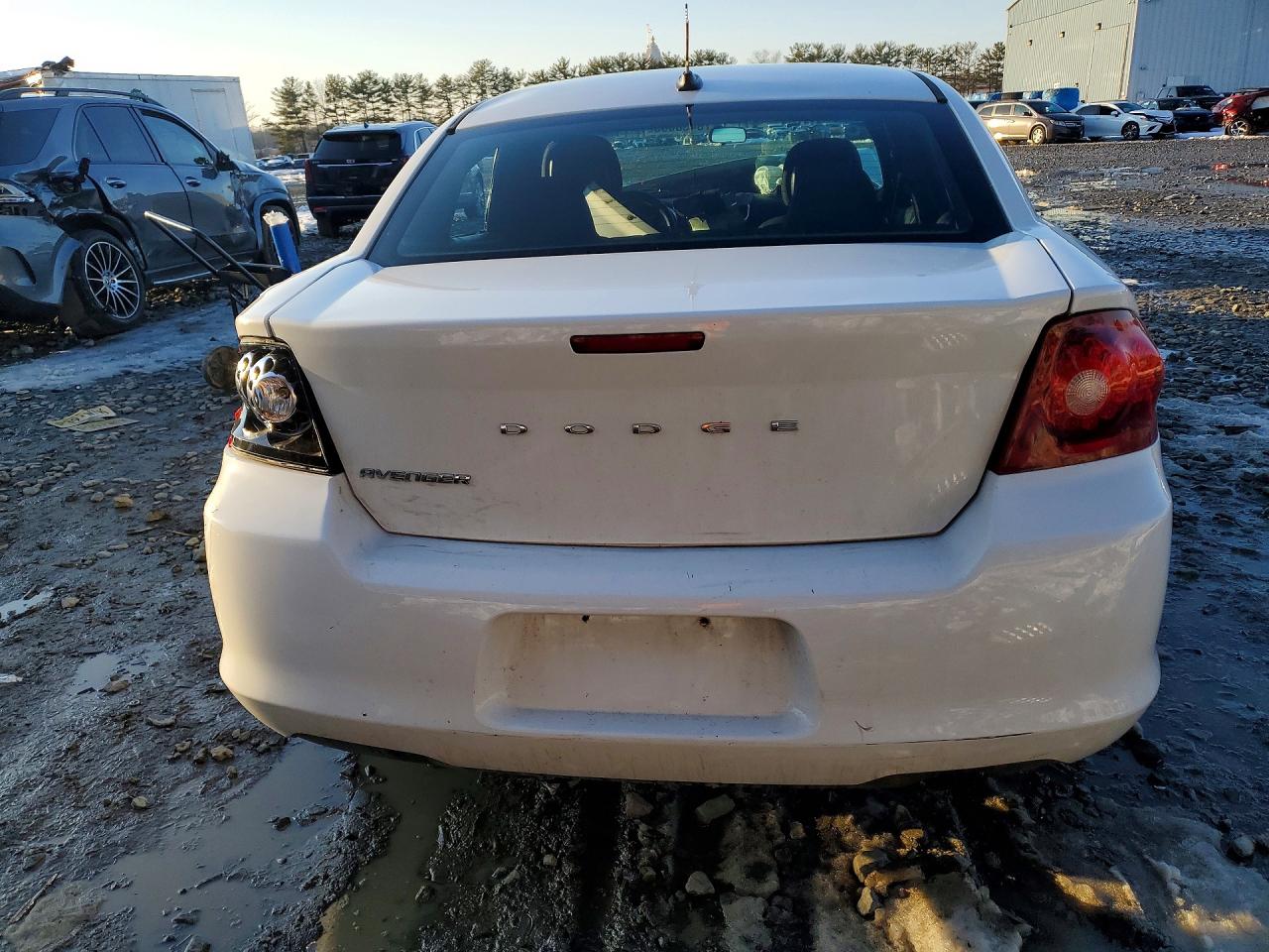 2014 DODGE AVENGER SE photo 6