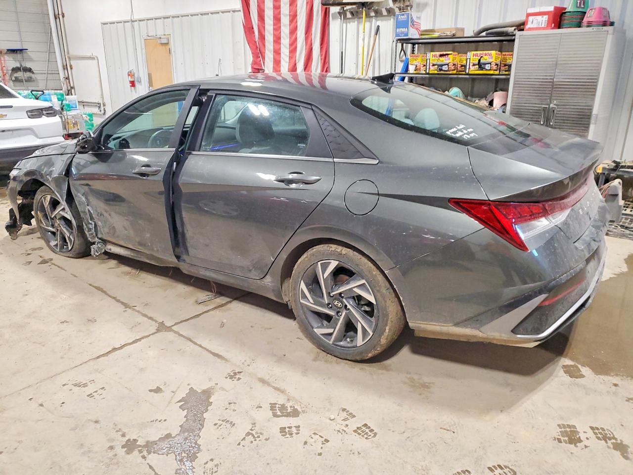 2024 HYUNDAI ELANTRA LIMITED photo 3