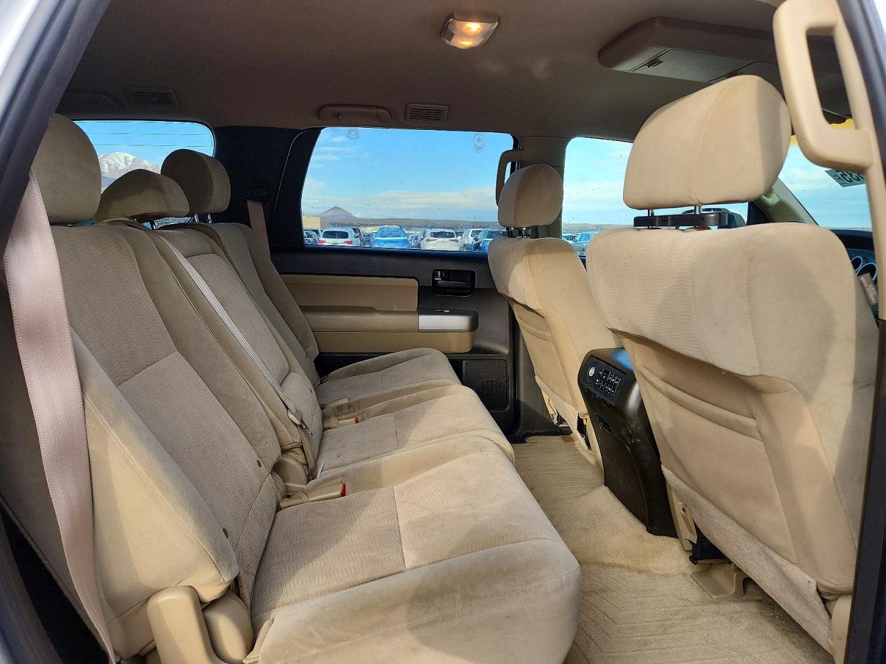 2008 TOYOTA SEQUOIA SR5 photo 11