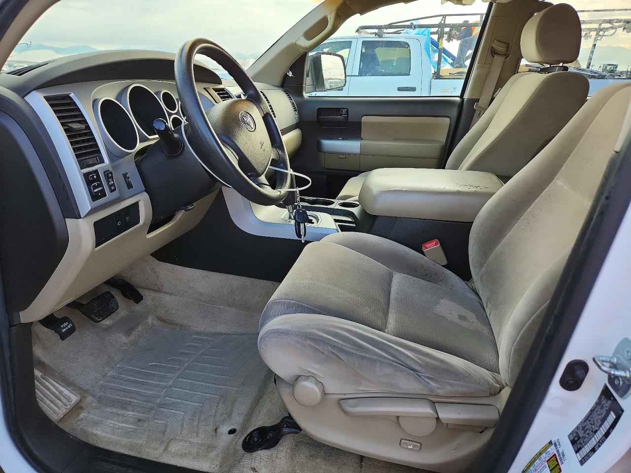 2008 TOYOTA SEQUOIA SR5 photo 7