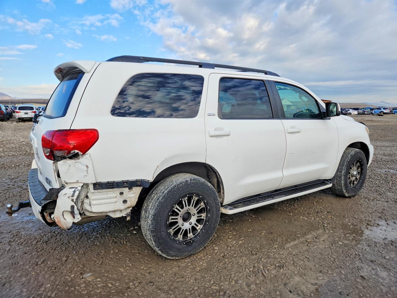 2008 TOYOTA SEQUOIA SR5 photo 3