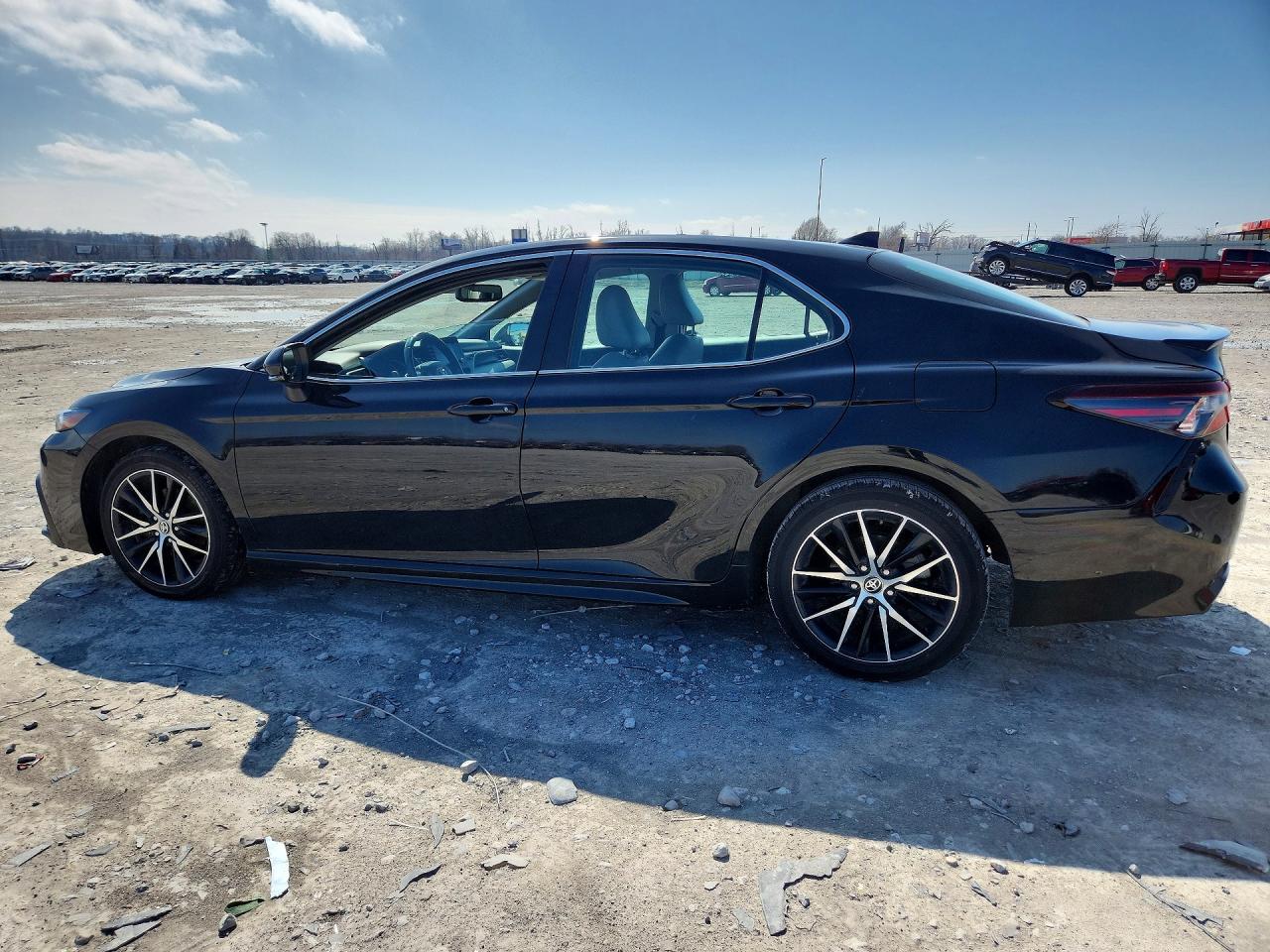 2024 TOYOTA CAMRY SE photo 4