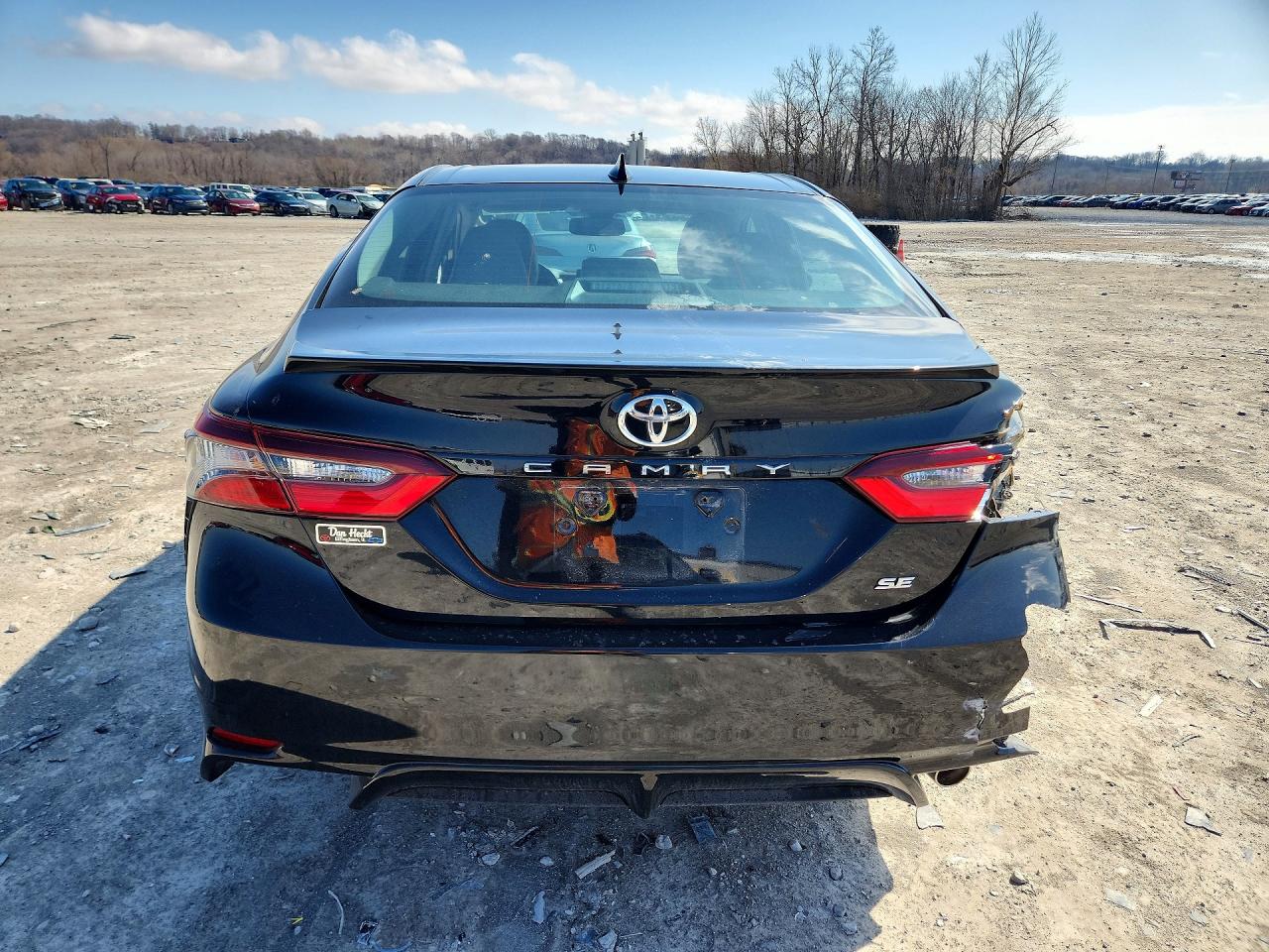 2024 TOYOTA CAMRY SE photo 16