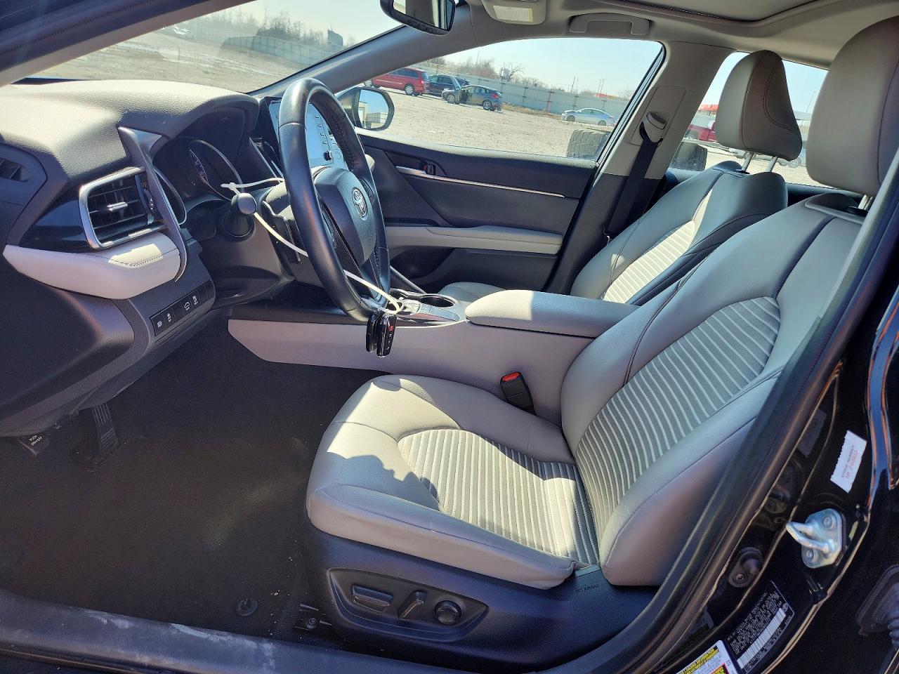2024 TOYOTA CAMRY SE photo 19
