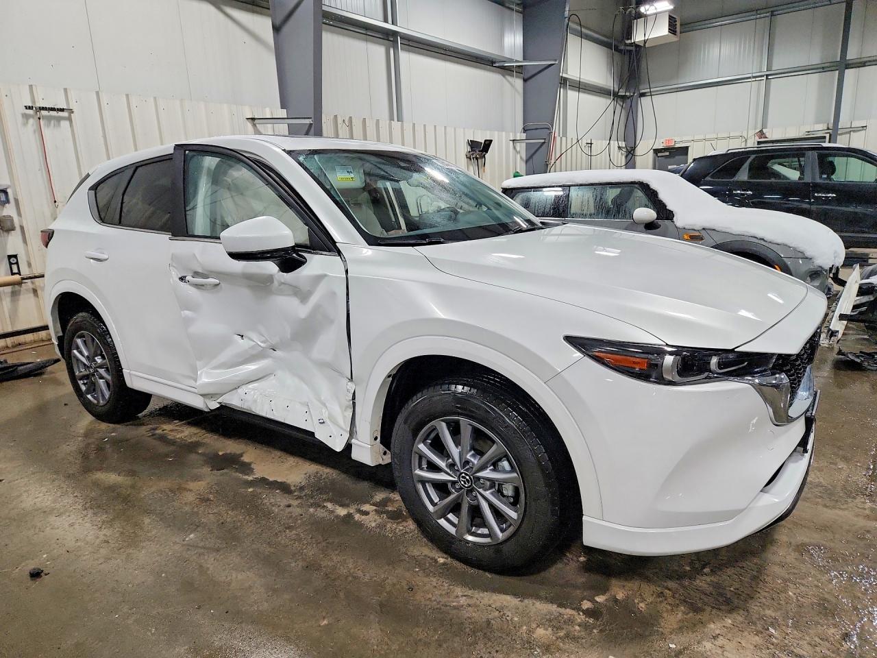 2025 MAZDA CX-5 PREFERRED photo 4